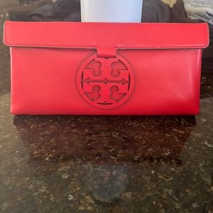 Tori Burch Miller clutch